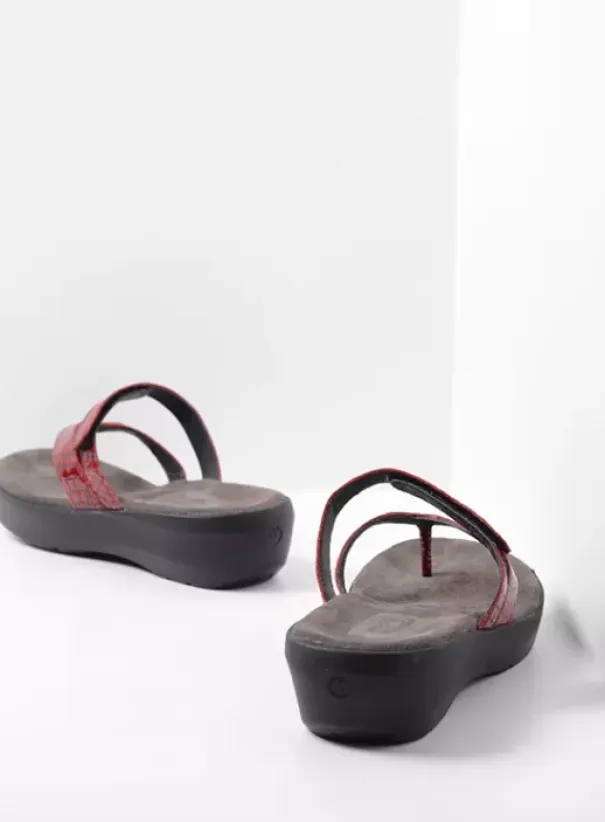 Slippers|Wolky Bassa rood crocolook lakleer