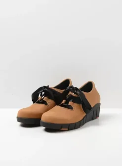 Hielspoor|Veterschoenen|Wolky Boston camel nubuck