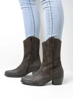 Laarzen|Wolky Caprock donkerbruin suede