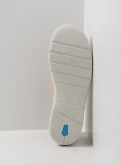 Hielspoor|Veterschoenen|Wolky Feltwell beige nubuck