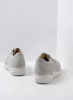 Hielspoor|Wandelschoenen|Wolky Feltwell lichtgrijs nubuck