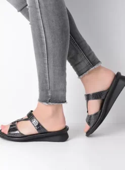 Slippers|Voorjaar/zomer|Wolky Isa antraciet crocolook lakleer