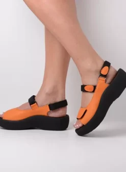 Volle voeten|Sandalen|Wolky Jewel oranje leer