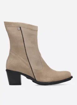 Enkellaarsjes|Laarzen|Wolky Mallow safari suede