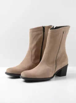 Enkellaarsjes|Laarzen|Wolky Mallow safari suede