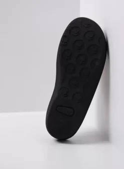 Slippers|Wolky Nassau rood leer