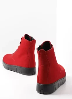Volle voeten|Laarzen|Wolky New Wave rood nubuck