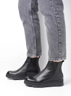 Enkellaarsjes|Wolky Nigata zwart leer