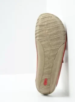 Volle voeten|Slippers|Wolky Nomad rood geolied leer