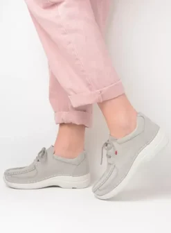 Veterschoenen|Wolky Roll Shoe lichtgrijs nubuck