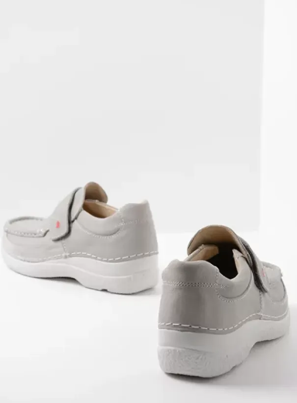 Instappers|Bandschoenen|Wolky Roll Strap lichtgrijs nubuck