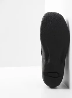 Instappers|Bandschoenen|Wolky Roll Strap zwart leer