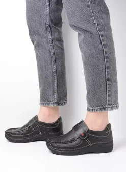 Instappers|Bandschoenen|Wolky Roll Strap zwart leer