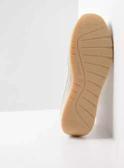 Veterschoenen|Voorjaar/zomer|Wolky Salado creme wit leer