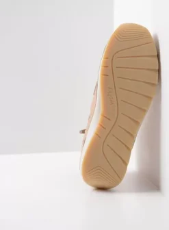 Veterschoenen|Voorjaar/zomer|Wolky Salado lichtbeige leer