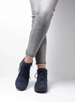 Hielspoor|Wandelschoenen|Wolky Why blauw nubuck
