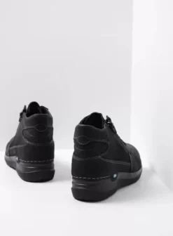 Hielspoor|Wandelschoenen|Wolky Why zwart nubuck