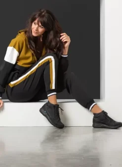 Hielspoor|Wandelschoenen|Wolky Why zwart nubuck