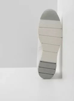 Volle voeten|Sneakers|Wolky Yell XW wit leer