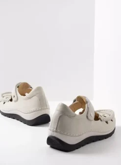 Voorjaar/zomer|Wolky Zambezi gebroken wit leer